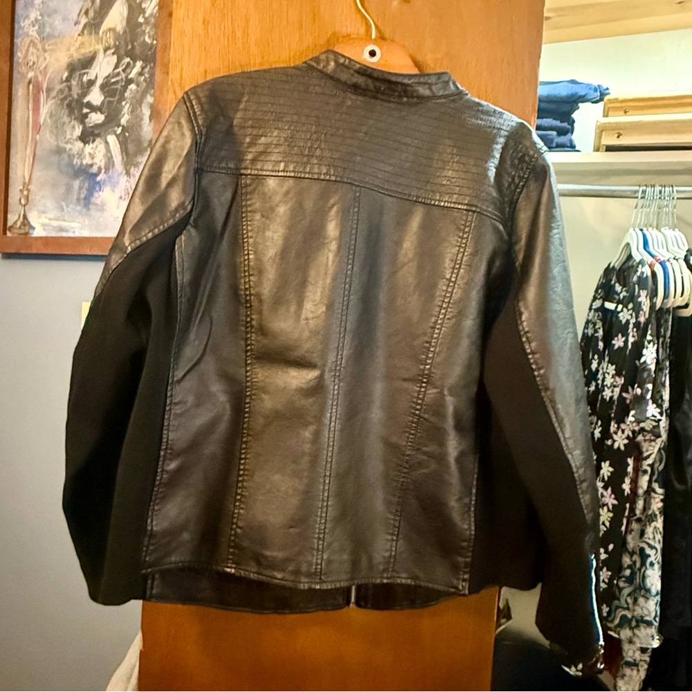 Maurices Plus Size Black Faux Leather Biker Jacket, 1X - Picture 5 of 9